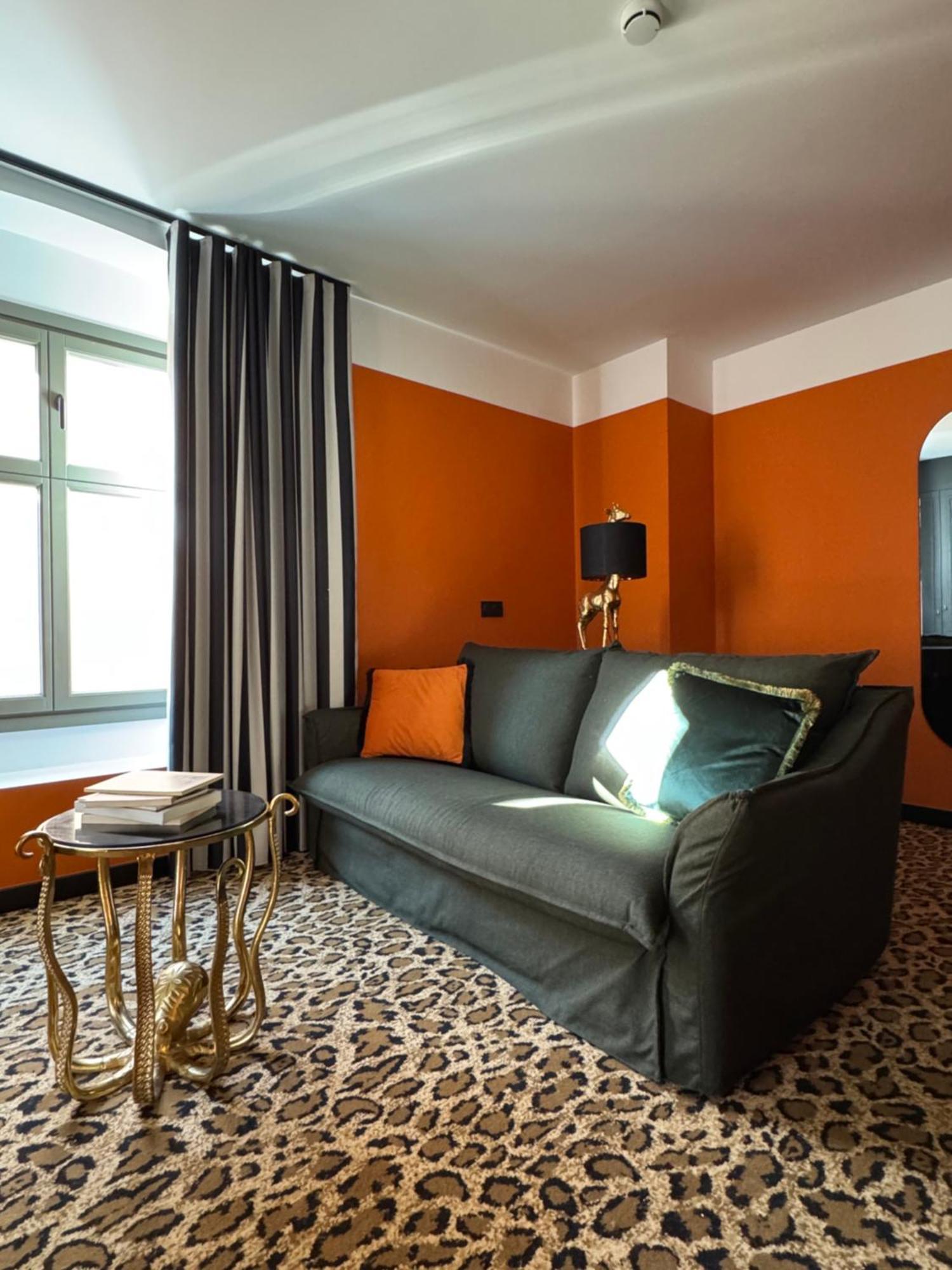 Hotel Divino & Apartments Figueres  Esterno foto