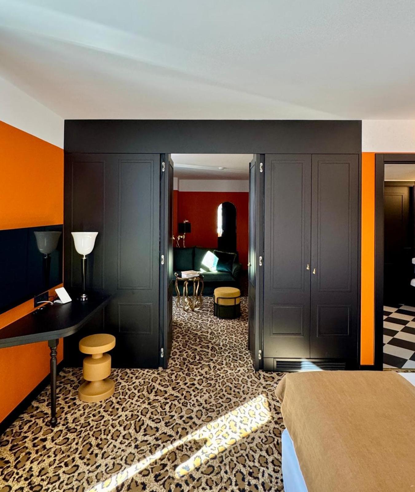 Hotel Divino & Apartments Figueres  Esterno foto