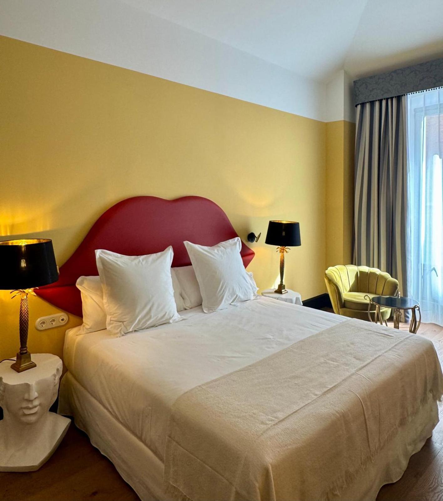 Hotel Divino & Apartments Figueres  Esterno foto