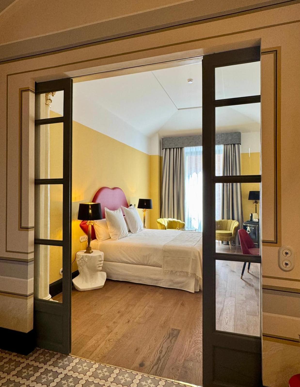 Hotel Divino & Apartments Figueres  Esterno foto