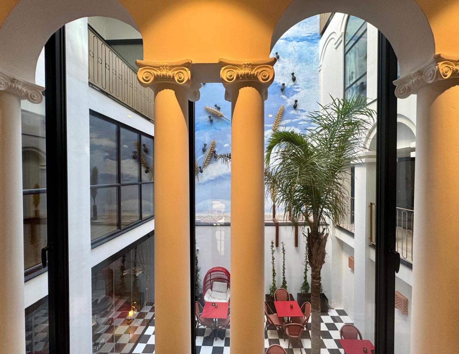 Hotel Divino & Apartments Figueres  Esterno foto