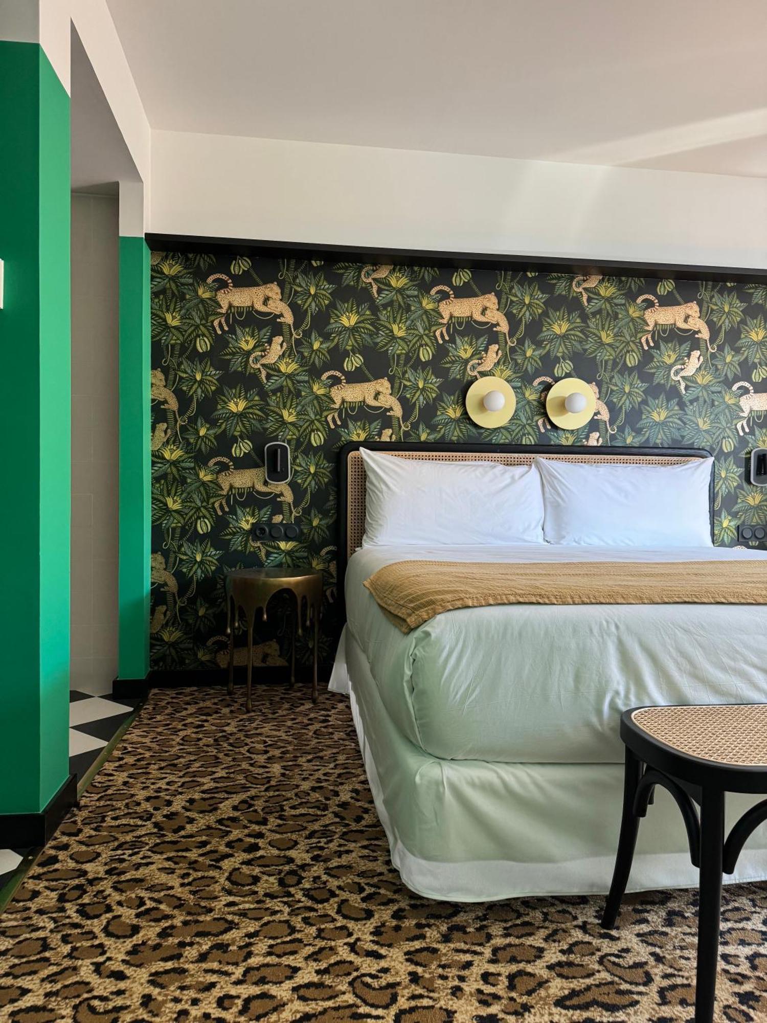 Hotel Divino & Apartments Figueres  Esterno foto